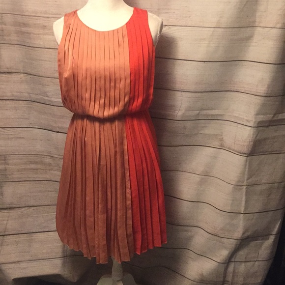 Vince Camuto Dresses & Skirts - Vince Camuto dress Sz 2